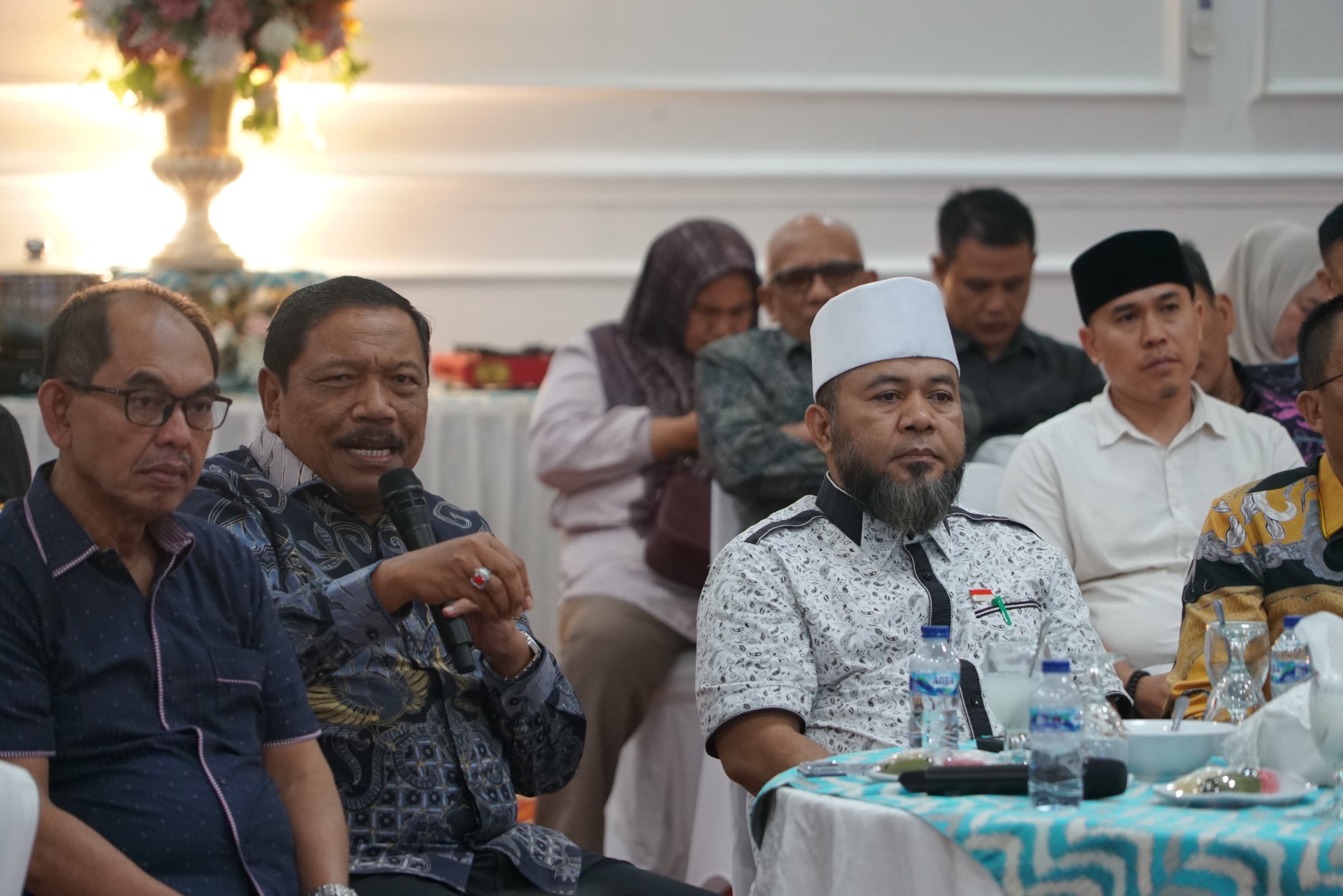 Dari Ambulans Desa hingga Jalan Mulus, Ini Capaian Helmi–Mian Sepanjang 2025