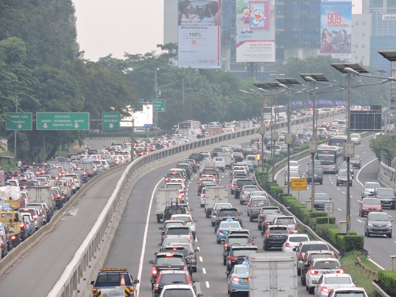 Bosan? Berikut 8 Tips Aman Menghadapi Kemacetan Saat Mudik Lebaran