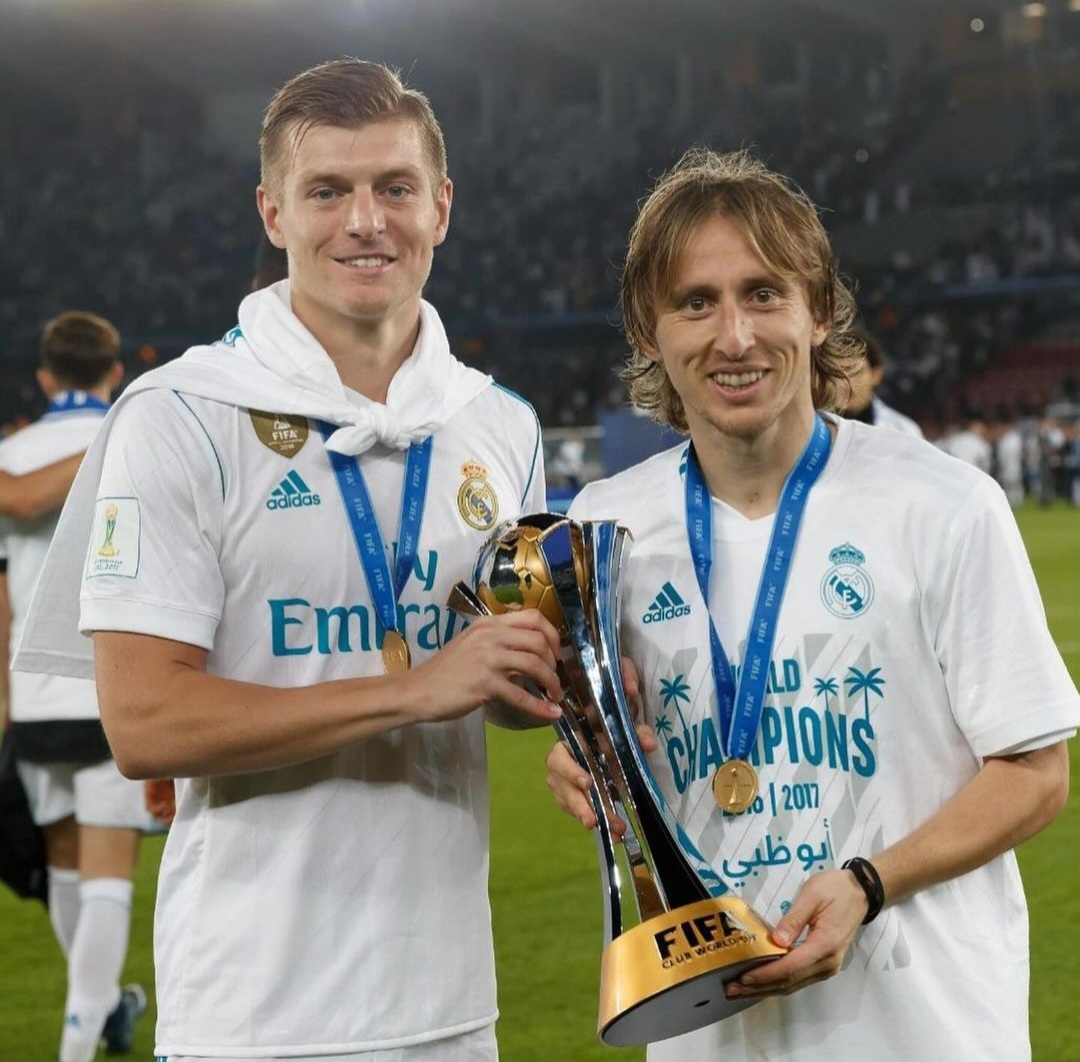 Toni Kroos Gantung Sepatu, Luka Modric Ungkapkan Kesedihannya