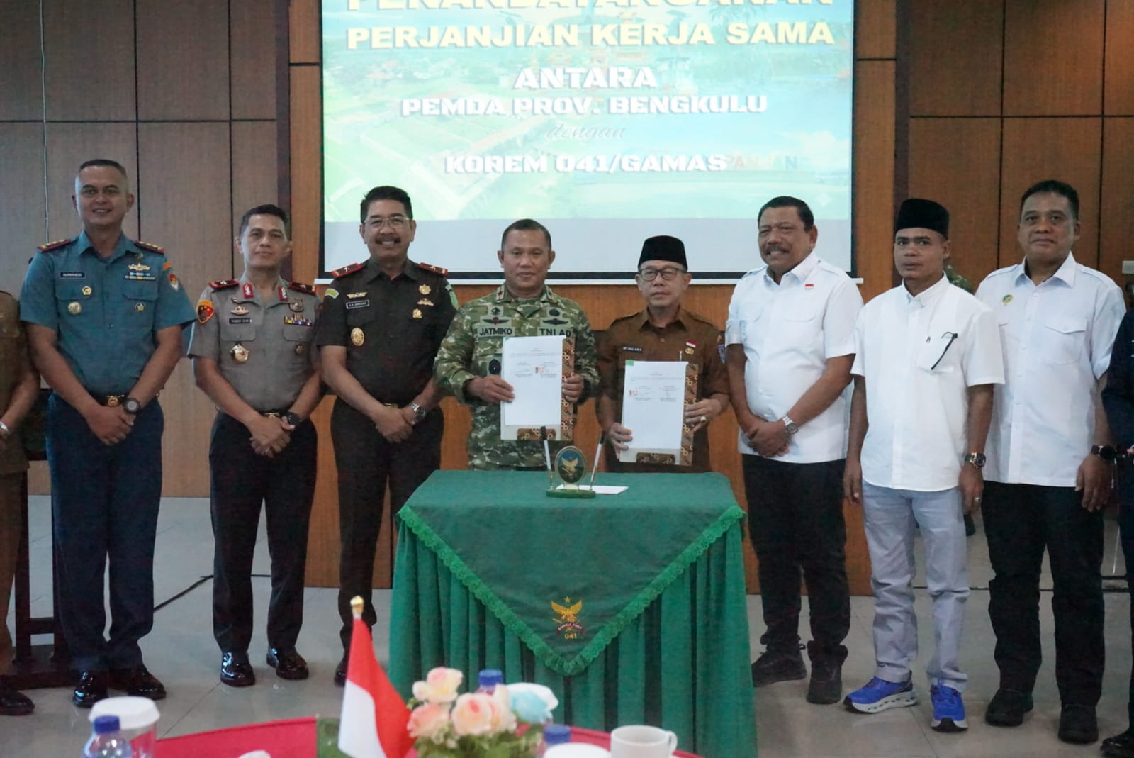 Perkuat Sinergi Pembangunan, Pemprov Bengkulu dan Korem 041/Gamas Tandatangani PKS Ketahanan Ekonomi