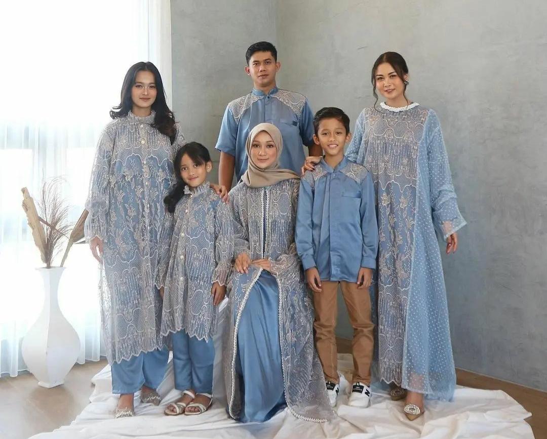 6 Rekomendasi Baju Seragam Keluarga untuk Lebaran 2024