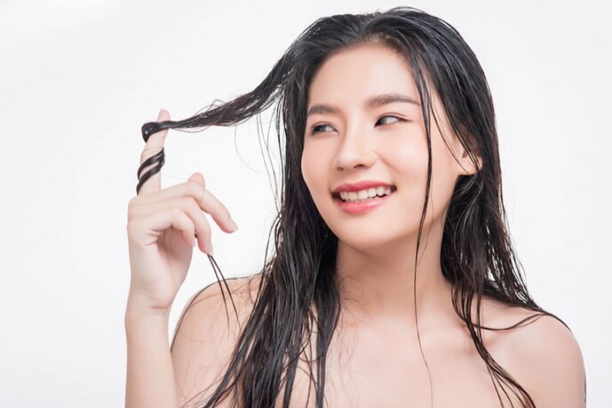 9 Masker Rambut Alami yang Mudah Dibuat di Rumah