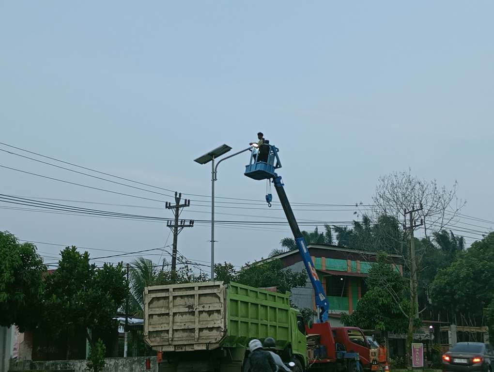 Bengkulu Menuju Kota Terang 305 Lampu Jalan Terpasang, Pemkot Siapkan Dana Tambahan Rp5 M untuk Tahun 2025