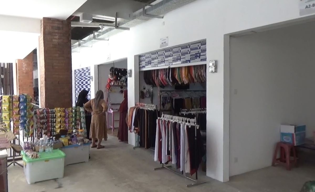 Pasar Purwodadi Resmi Ditempati, Kios Darurat Segera Dibongkar