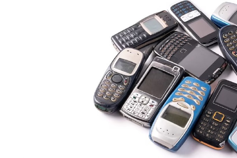 Bukan Cuma BlackBerry, Inilah 4 Handphone Jadul Terbaik dan Paling Populer pada Masanya, Bikin Nostalgia