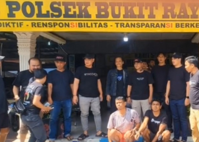 Pengeroyokan Brutal di Depan Mapolsek Pekanbaru: Polisi Diduga Hanya Menonton, 4 Debt Collector Jadi Tersangka