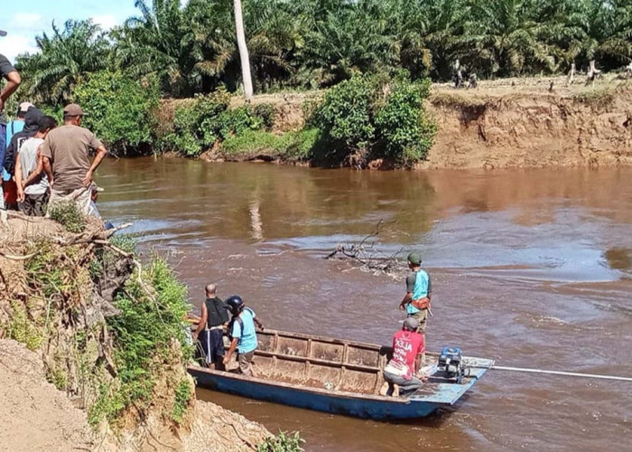 Angkut Hasil Panen Sawit Menggunakan Perahu, ASN Asal Mukomuko dan Satu Rekan Tenggelam di Sungai