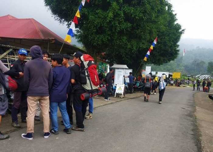 Besok Pengibaran Bendera Raksasa di Bukit Kaba, Sudah 500 Pendaki Terdata di Pokdarwis