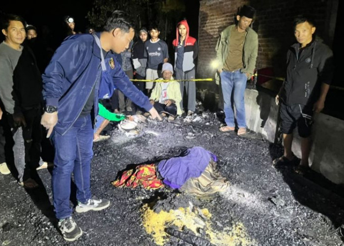 Kebakaran Dua Rumah di Rejang Lebong Tewaskan Lansia 71 Tahun, Kerugian Capai Rp350 Juta