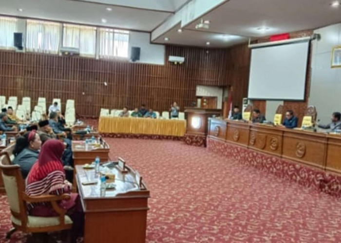 Tanpa Kehadiran Gubernur, Agenda Sidang Paripurna DPRD Provinsi Bengkulu Ditunda