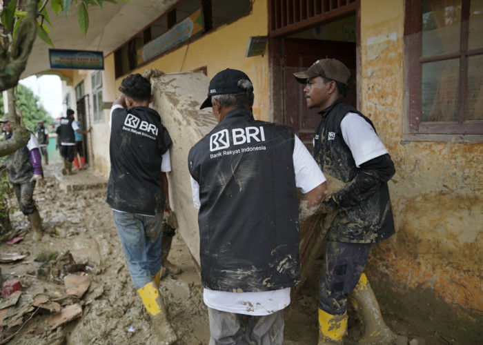 Dukung Pemulihan Pascabencana, Relawan BRI Peduli Terjun Langsung Bersih-bersih Sekolah di Aceh Tamiang 