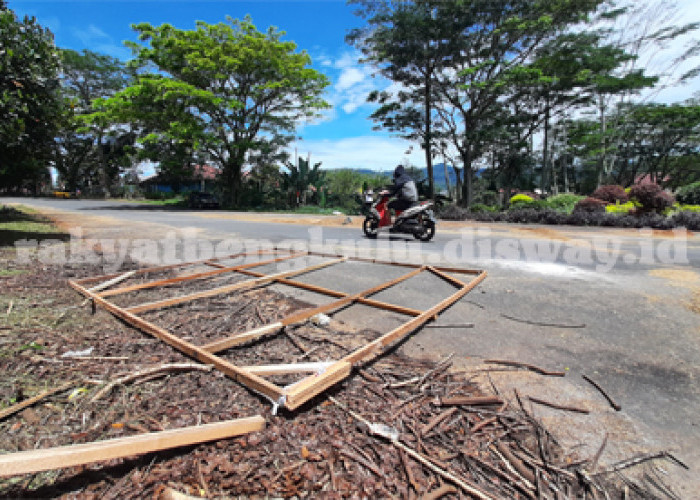Road Race Kelar,  Komplek Perkantoran Kepahiang Penuh Sampah 