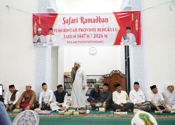 Gubernur Helmi Hasan Salurkan Bantuan dan Tambah 10 Ambulans Baru untuk Kepahiang