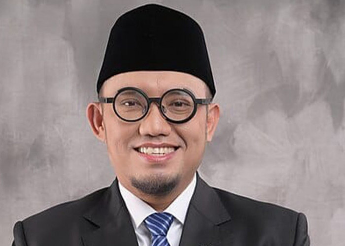 Kuliah Umum di UMB, Wamen Haji Tekankan Integrasi Nalar Kritis dan Spiritualitas