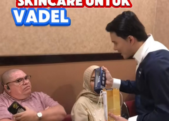 Dokter Oky Pratama Berikan Paket Skincare untuk Vadel Badjideh Agar Tak Insecure