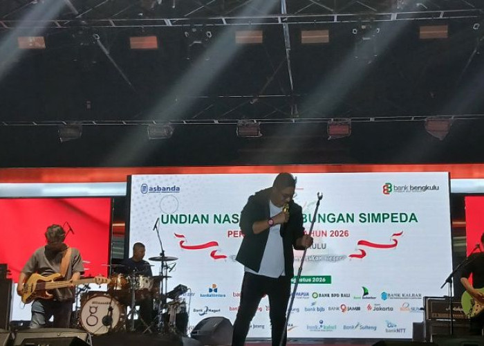 Ungu Guncang Bengkulu, Ribuan Warga Larut di Malam Puncak Simpeda 2026