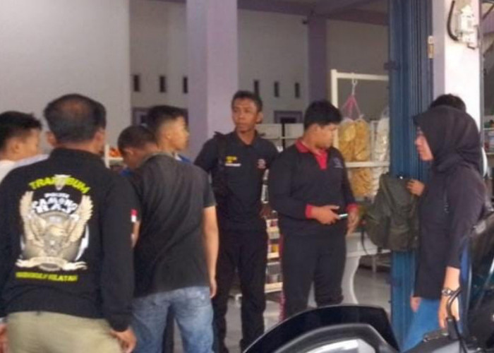 Satpol PP Bengkulu Selatan Razia Pelajar Nongkrong Bolos Sekolah, Temukan Sajam dan Tegakkan Disiplin