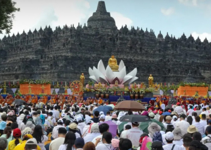 Waisak 2025 di Borobudur, Presiden Prabowo Ajak Sebarkan Kedamaian dan Welas Asih