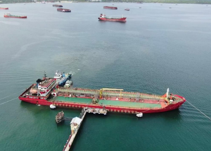 Pertamina Patra Niaga Regional Sumbagsel Datangkan Kapal Tanker, Pastikan Penyaluran BBM di Bengkulu Aman
