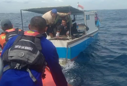 5 Nelayan di Bengkulu Berhasil Diselamatkan Tim SAR Setelah Sempat Terombang-ambing di Lautan