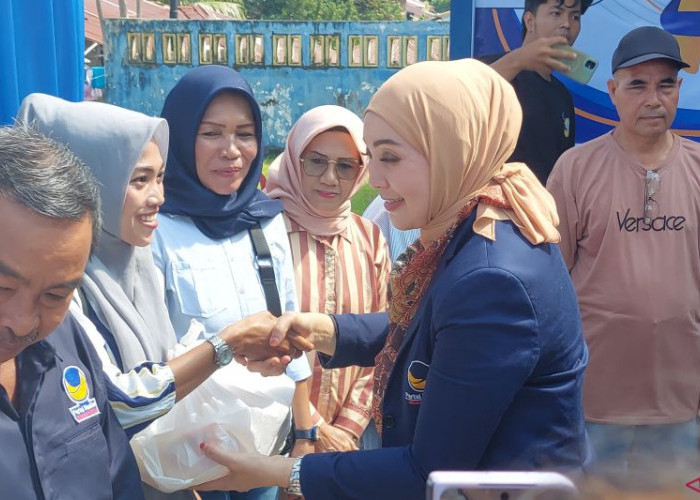 Erna Sari Dewi Bagikan 20.000 Paket Sembako Gratis untuk Warga Bengkulu, Bantu Ringankan Beban Masyarakat