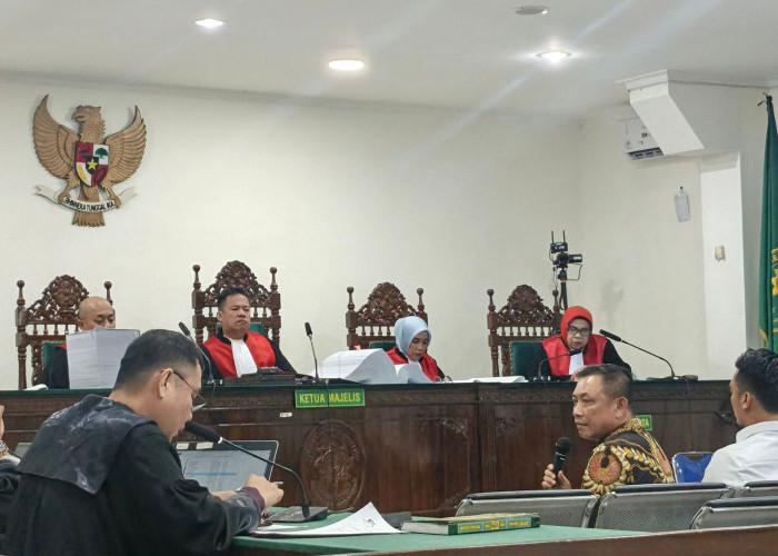 Sidang Lanjutan Kasus Mantan Gubernur Rohidin, Aliran Uang dari Pengusaha Batu Bara Terungkap