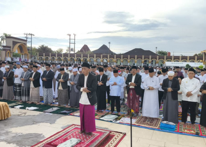 Salat Idul Fitri 1447 H di Baitul Izzah Dipadati Masyarakat, Pemprov Dorong Program Bantu Rakyat