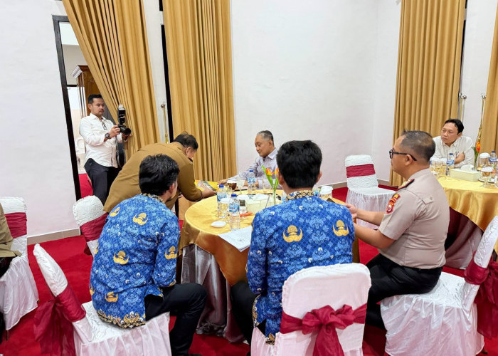 Kunjungan Menteri PU, Bupati Mukomuko Titip Harapan Infrastruktur