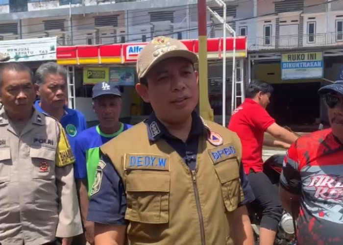 Wali Kota Bengkulu Siapkan Solusi Banjir Jalan Kalimantan