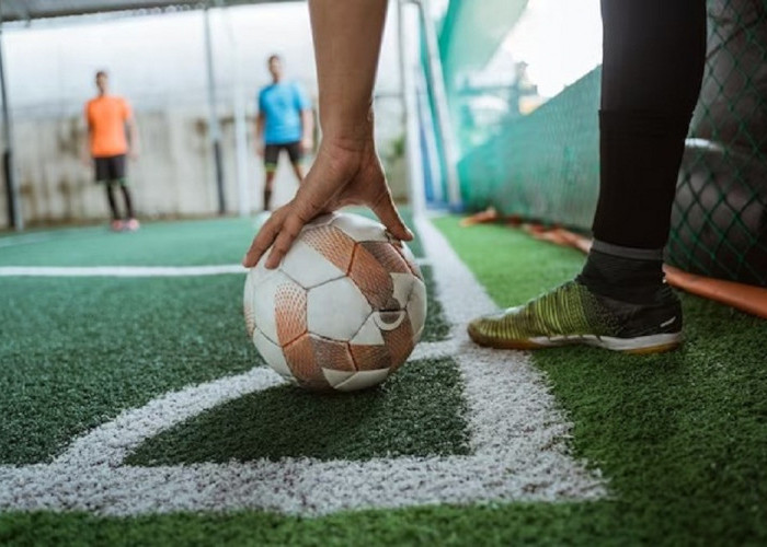 7 Tips Pintar Memilih Sepatu Futsal yang Tepat dan Nyaman, Jangan Asal Pilih !