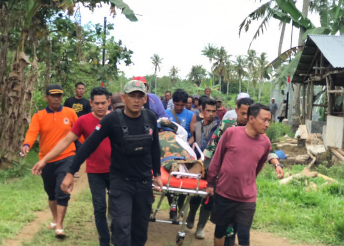 Diduga Berenang Saat Jembatan Rusak, Kakek 70 Tahun Tewas di Sungai