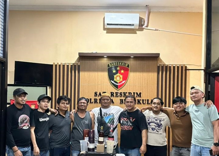 Gerebek Gudang Miras Oplosan, Resmob Macan Gading Amankan Puluhan Liter Alkohol