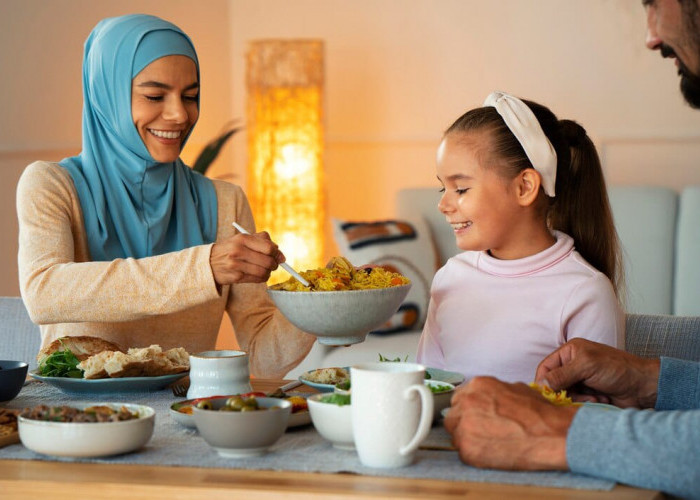 6 Cara Mengajarkan Anak Puasa Sejak Dini, Ramadan Menjadi Lebih Bermakna