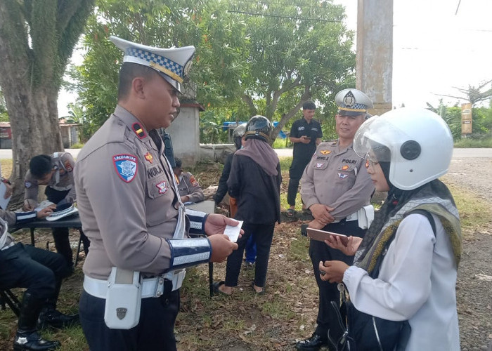 Langgar Aturan, 21 Pengendara Kena Tilang dalam Razia di Depan RS Tino Galo