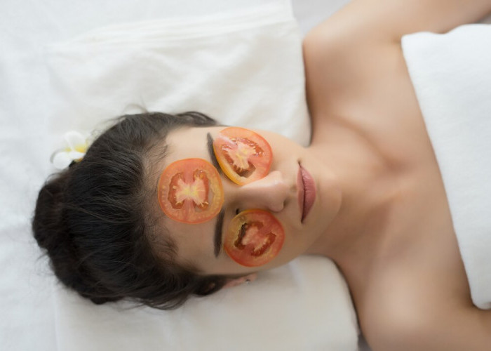 Wajah Bersinar Bebas Flek, Berikut Cara Membuat Masker Tomat untuk Menghilangkan Flek Hitam