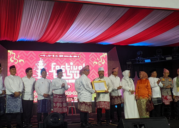 Festival Tabut 2026 Ditutup Meriah, Ribuan Masyarakat Padati Malam Puncak du Sport Center Bengkulu