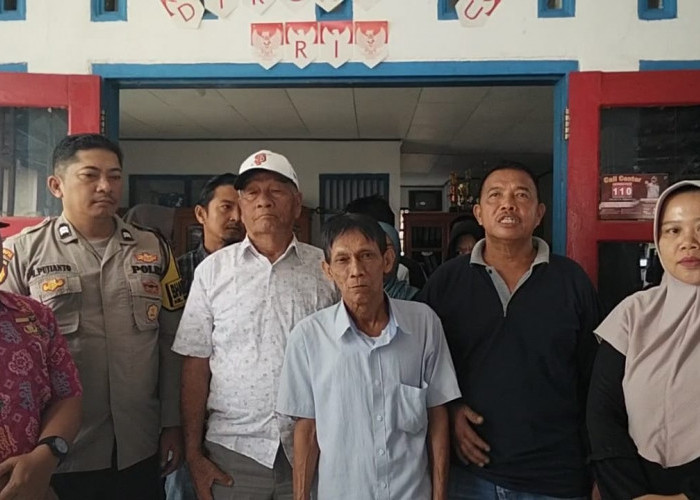 PKL Taruh Dagangan di Area Makam Belakang Pondok, Pengurus dan Ahli Waris Ramai Mengecam