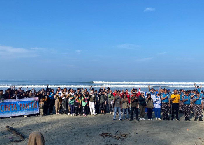 Hari Bumi 2026, Aksi Cinta Pantai dan Pelepasan Tukik Digelar di Pantai Panjang Bengkulu