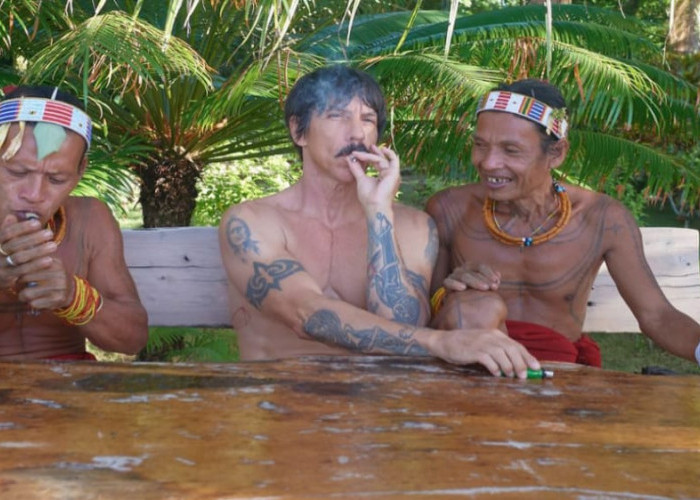 Fakta Unik Suku Mentawai, Kepulauannya Menjadi Tempat Liburan Vokalis Red Hot Chili Peppers Anthony Kiedi