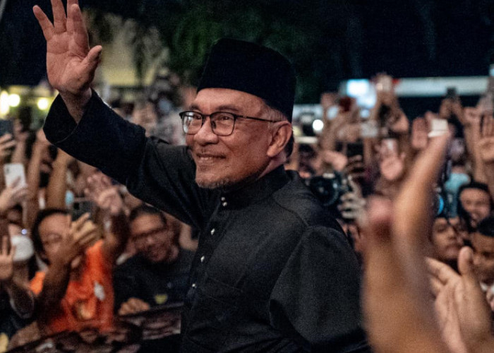  Anwar Ibrahim Sang Indonesianis 
