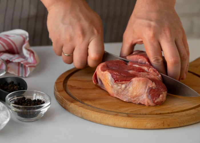 Cara Memotong Daging yang Benar dan Kenali Cara Mengolahnya Agar Tidak Alot