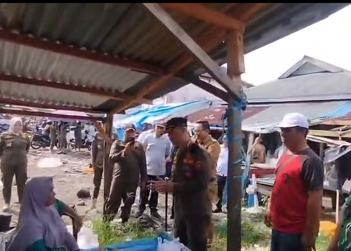 Targetkan Pasar Bersih, Tim Gabungan Sapu Bersih Pedagang Kaki Lima di Ampera