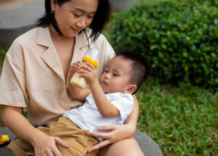 Bolehkan Bayi 11 Bulan Disuap Buah Durian? Simak Berikut Ini