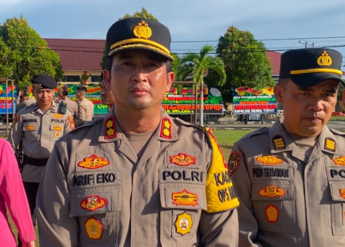 8 Perwira Polres Seluma Naik Pangkat, Kapolres Berpesan Tingkatkan Profesionalitas