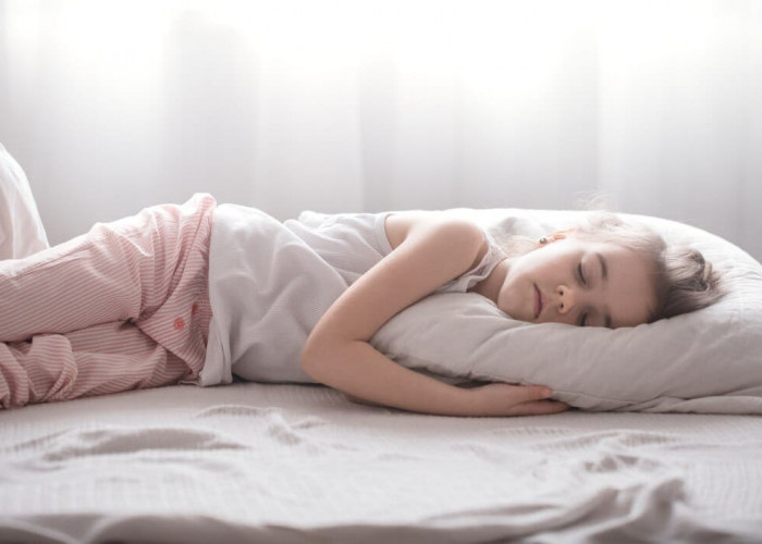 Posisi Tidur yang Baik untuk Kesehatan, Tidur Telentang, Menyamping, atau Tengkurap?