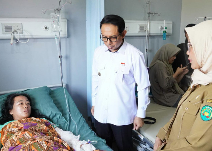 Korban Kebakaran Jalan Jenggalu Dirawat, Dedy Wahyudi Datang Bawa Dukungan dan Bantuan