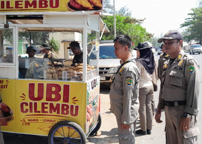 Jelang Festival Tabut 2026, Satpol PP Bengkulu Perketat Penertiban Pedagang dan Parkir Liar di Pantai Panjang
