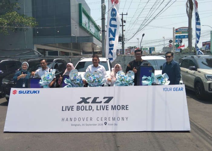 Suzuki XL7 Terbaru Resmi Diserahkan Perdana di Bengkulu, Siap Temani Mobilitas Keluarga