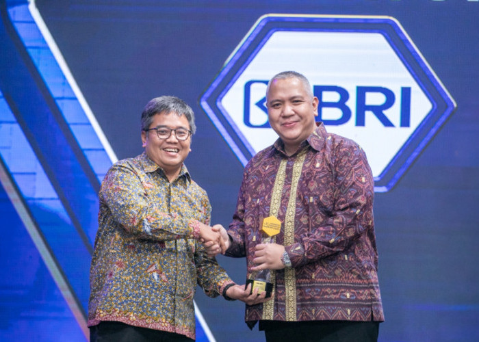 BRI Raih Penghargaan Anugerah Penggerak Sektor Keuangan atas Inisiatif Holding Ultra Mikro 