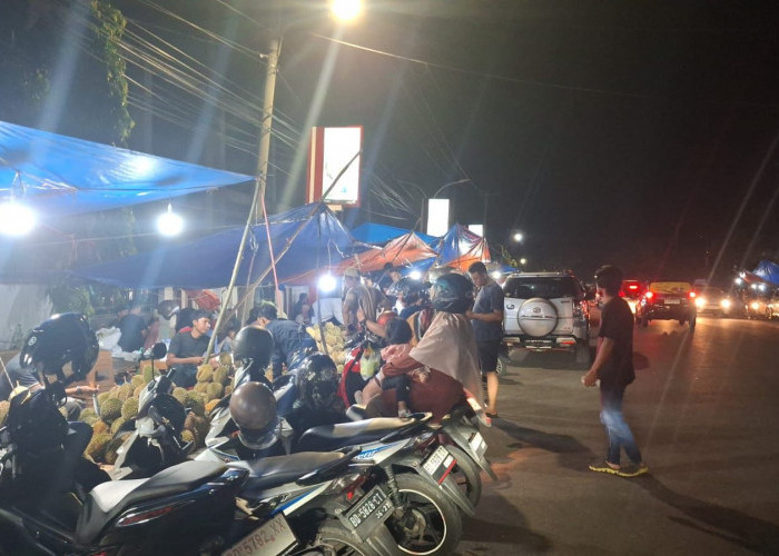 Parkir Liar Penjual Durian di Kawasan Stadion Semarak Bengkulu Disorot, Tim Saber Pungli Bakal Tindak Tegas